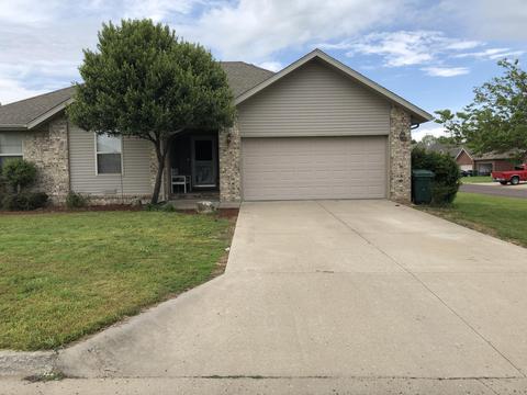 1130 Woodland, Monett, MO 65708 photo 1