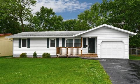 1115 S Bruce Ave, Springfield, MO 65804 photo 1