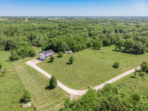 1127 E Dade 194, Ash Grove, MO 65604 photo 1