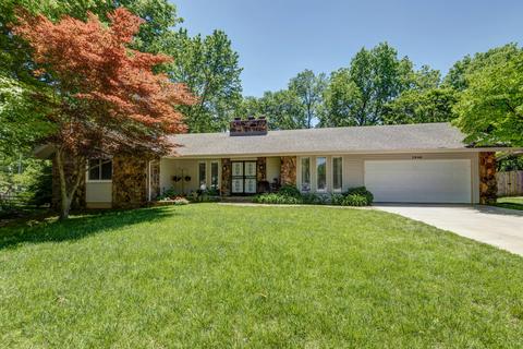 1946 E Cardinal St, Springfield, MO 65804 photo 1