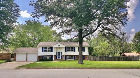 1616 Oak Dr, Aurora, MO 65605 photo 1