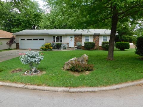 1221 W Primrose St, Springfield, MO 65807 photo 1