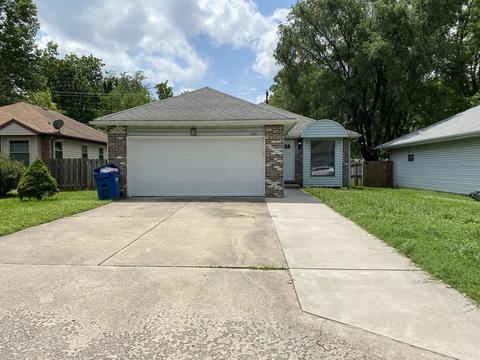 1601 N Lone Pine Ave, Springfield, MO 65803 photo 1