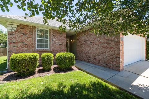 2604 S Regina Ave, Springfield, MO 65807 photo 1
