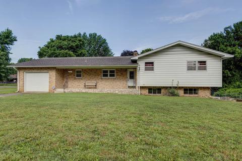 903 Morgan Ave, Aurora, MO 65605 photo 1