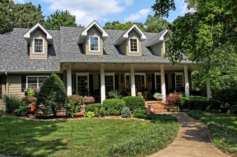 2368 S Valley View Ln, Springfield, MO 65809 photo 1