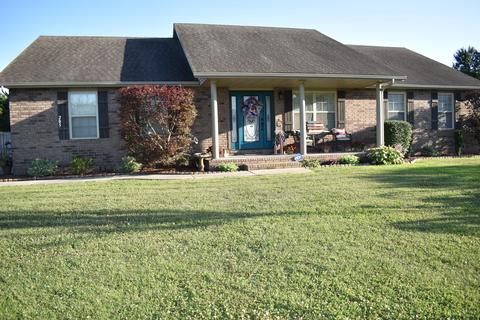 205 Travis St, Monett, MO 65708 photo 1