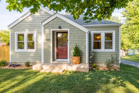 1984 E Cherry Street Ct, Springfield, MO 65802 photo 1