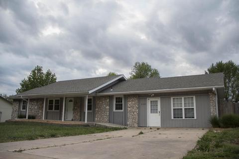 3105 W Edward St, Springfield, MO 65810 photo 1