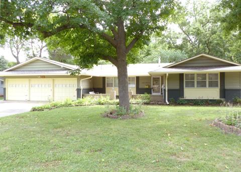 1134 S Cedarbrook Ave, Springfield, MO 65804 photo 1