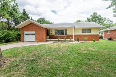 1902 S Delaware Ave, Springfield, MO 65804 photo 1