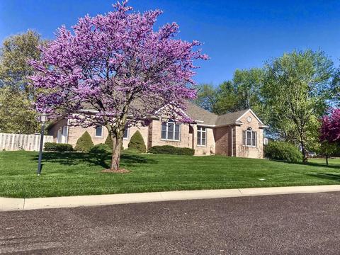 1402 Cardinal Cir, Monett, MO 65708 photo 1
