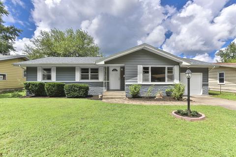 1935 S Sagamont Ave, Springfield, MO 65807 photo 1