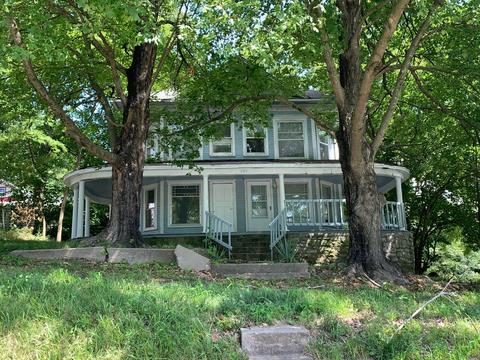 309 N Commerce St, Crane, MO 65633 photo 1
