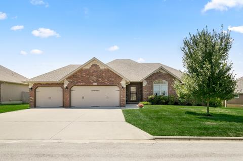 812 E Roubidoux St, Nixa, MO 65714 photo 1