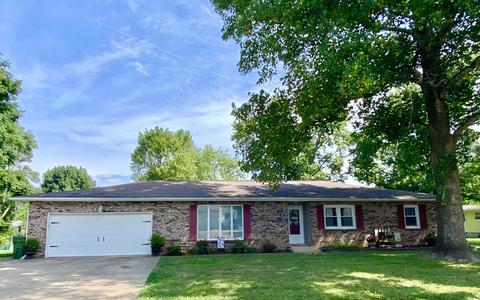913 E 9th St, Mountain Grove, MO 65711 photo 1