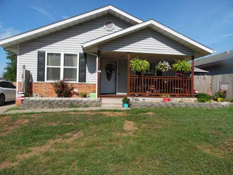 1113 N Oak Park Dr, Springfield, MO 65802 photo 1