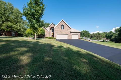 732 S Mumford Dr, Springfield, MO 65809 photo 1