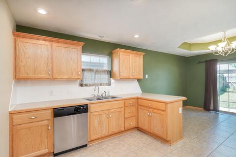 657 S Canton Ave, Springfield, MO 65802 photo 12