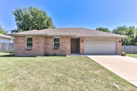 3202 W Webster St, Springfield, MO 65803 photo 1