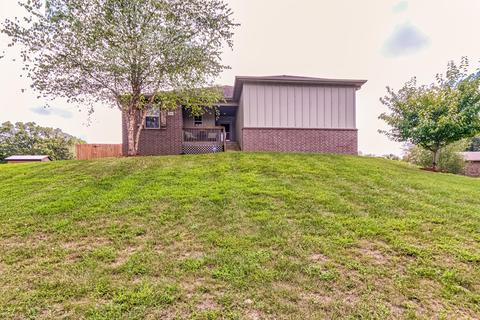 2106 E Wren St, Ozark, MO 65721 photo 1