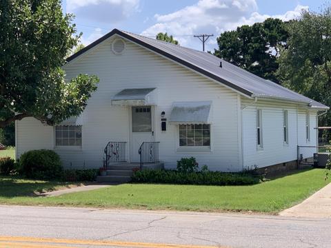 1213 E Broadway St, Monett, MO 65708 photo 1