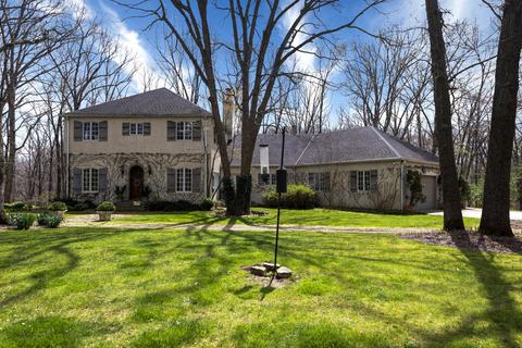 2215 S Turkey Run Ln, Springfield, MO 65809 photo 1