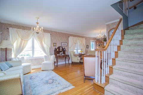 1215 E University St, Springfield, MO 65804 photo 12