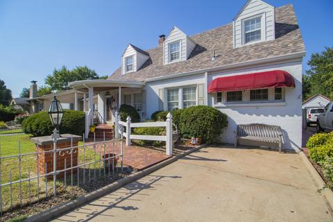 1215 E University St, Springfield, MO 65804 photo 3