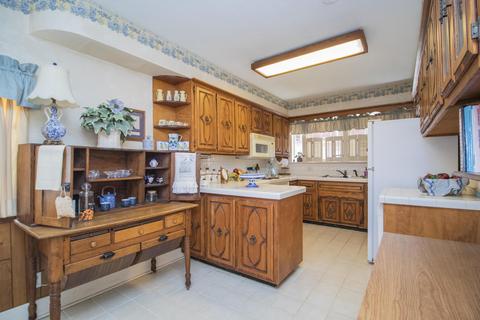 1215 E University St, Springfield, MO 65804 photo 18