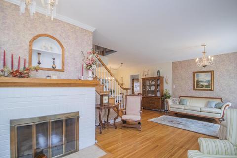 1215 E University St, Springfield, MO 65804 photo 7