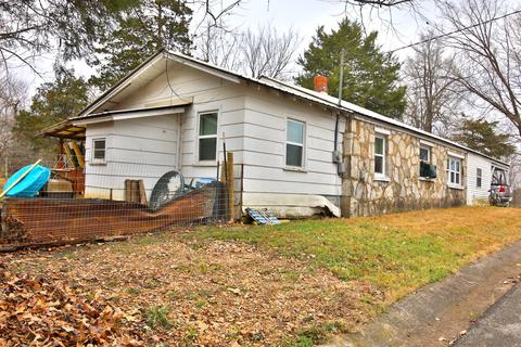 820 S 9th St, Thayer, MO 65791 photo 1