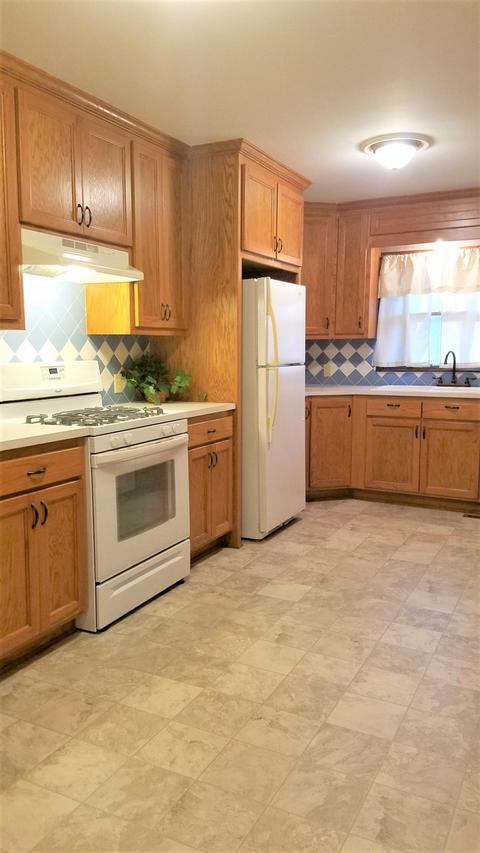 925 S Rosewood Dr, Monett, MO 65708 photo 5