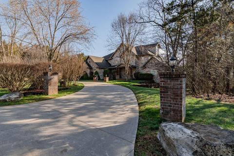 785 Meadow Ln, Branson, MO 65616 photo 1