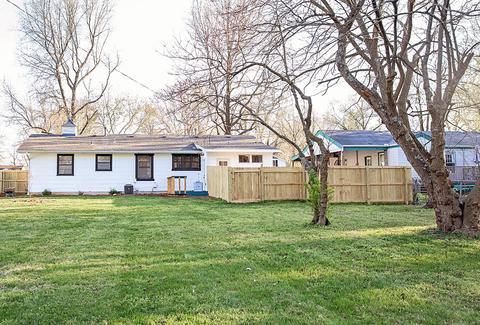 2379 E Manchester St, Springfield, MO 65804 photo 26