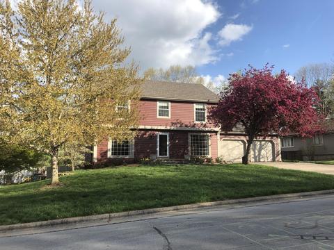 1312 S Oak Run Pl, Springfield, MO 65809 photo 2