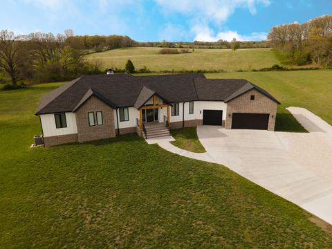 7223 E Victory Ln, Strafford, MO 65757 photo 1