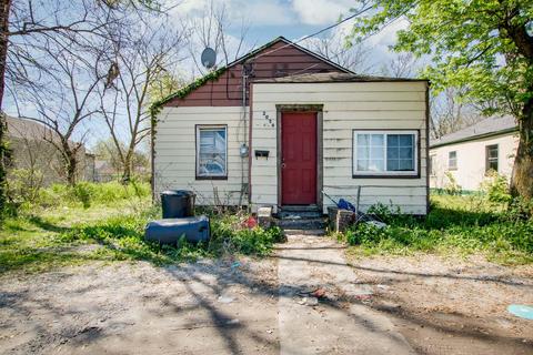 2026 W Division St, Springfield, MO 65802 photo 1