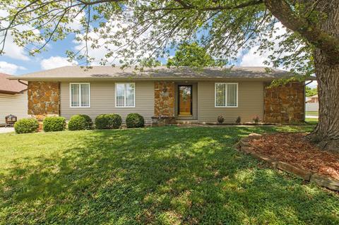 1607 W Lindberg St, Springfield, MO 65807 photo 1