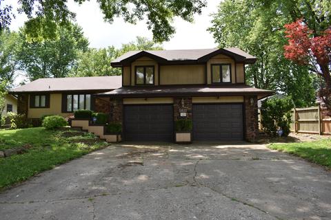 5821 S Geronimo Dr, Springfield, MO 65810 photo 1