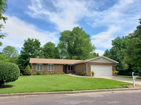 1404 Twin Hills Dr, Monett, MO 65708 photo 1