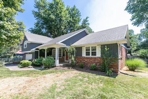 2216 S Glendale Ave, Springfield, MO 65804 photo 1
