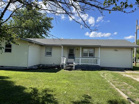 1317 E 475th Rd, Bolivar, MO 65613 photo 1