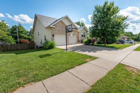 2118 E Lee St, Republic, MO 65738 photo 1