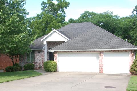 1939 S Pin Oak Dr, Springfield, MO 65809 photo 1