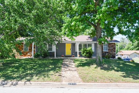 1971 E Greenview St, Springfield, MO 65803 photo 1