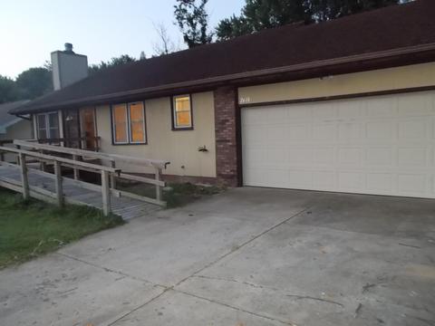 2618 W Hanover St, Springfield, MO 65807 photo 1