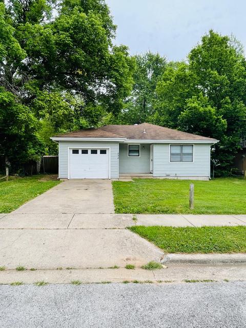 858 S Main Ave, Springfield, MO 65806 photo 1