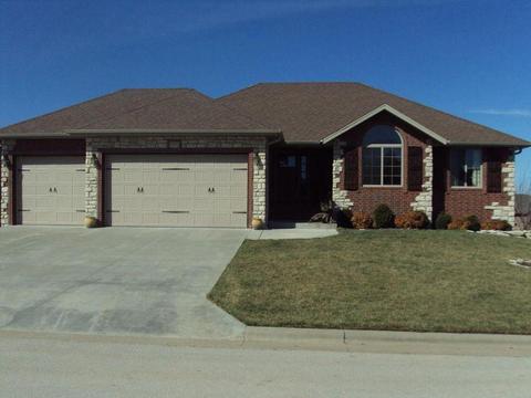 1717 E Thoroughfare Dr, Republic, MO 65738 photo 1