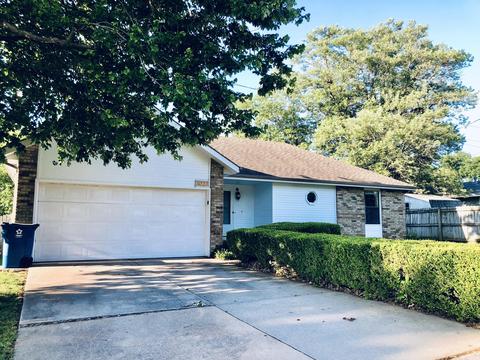 3027 E Chattanooga St, Springfield, MO 65804 photo 1